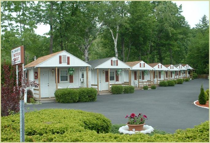 Seven Dwarfs Motel & Cabins Lake George Exterior foto