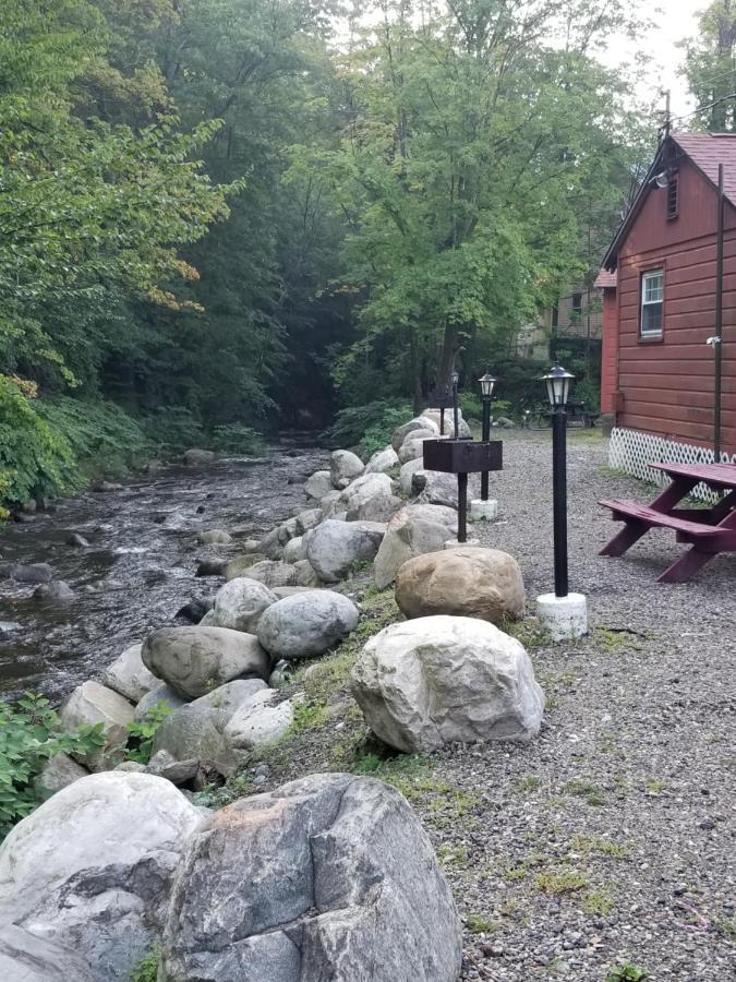 Seven Dwarfs Motel & Cabins Lake George Exterior foto
