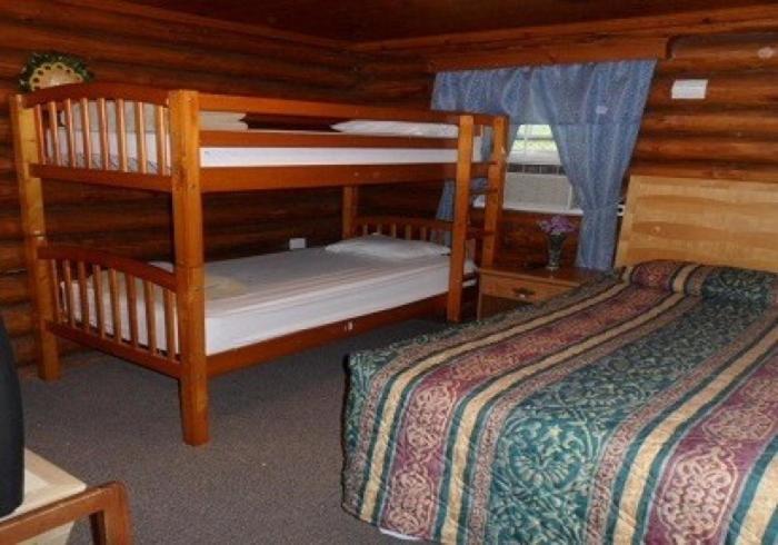 Seven Dwarfs Motel & Cabins Lake George Exterior foto