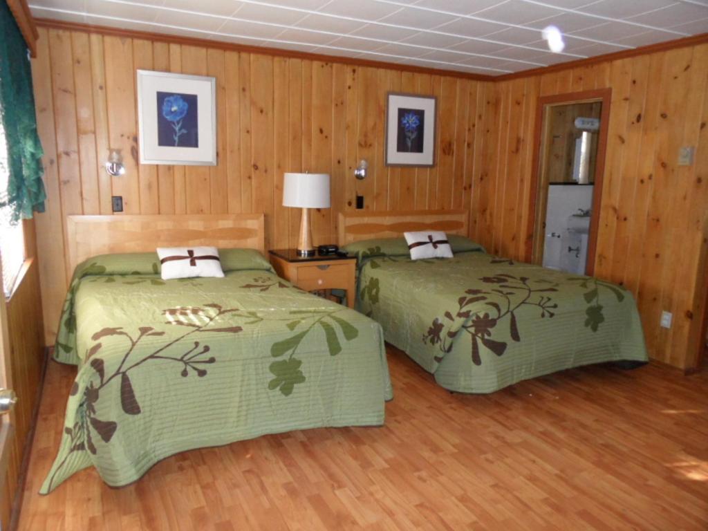 Seven Dwarfs Motel & Cabins Lake George Habitación foto